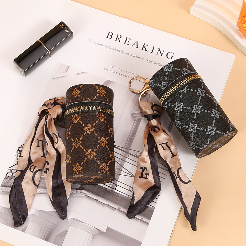 Eşarp Desenli Ruj Anahtarlık,  - Monogram Keychain Leather incelemesi ve fiyatı